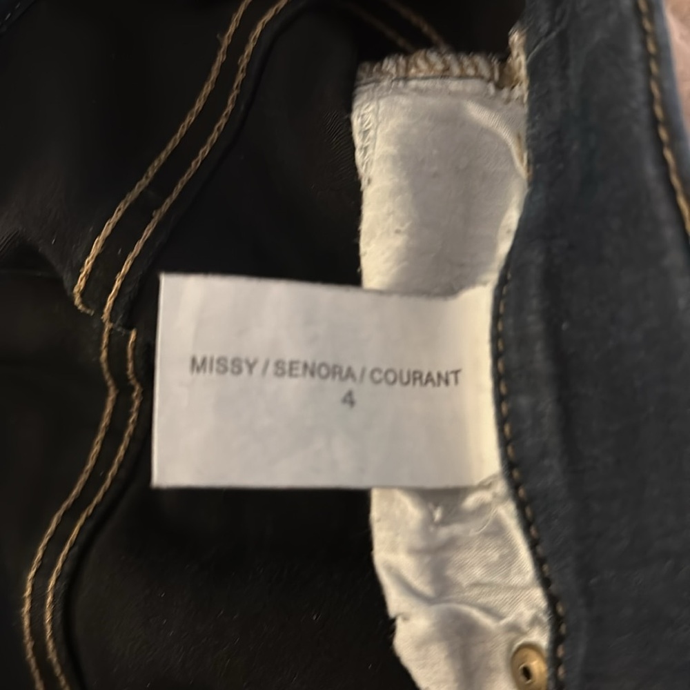 Jones Studio Jeans - Picture 5 of 5